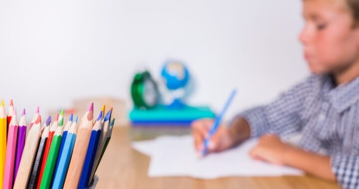 niezwyk--e---lubowanie-nauczyciela-w-piastowie-prz-auto-3499