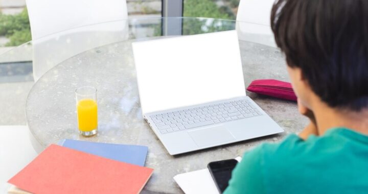 --wi--teczne-czytanki-w-przedszkolach-piastowa--bu-auto-3583