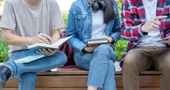 rekrutacja-do-przedszkoli-w-gminie-raszyn-startuje-auto-3531