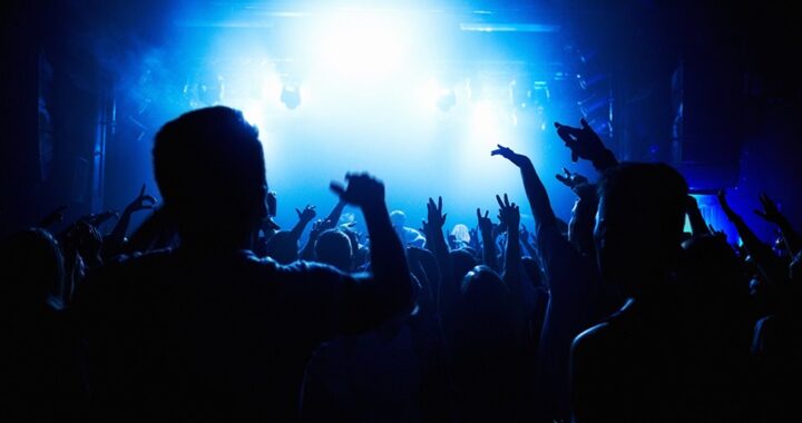 wygraj-podw--jne-zaproszenia-na-wyj--tkowy-koncert-auto-1795