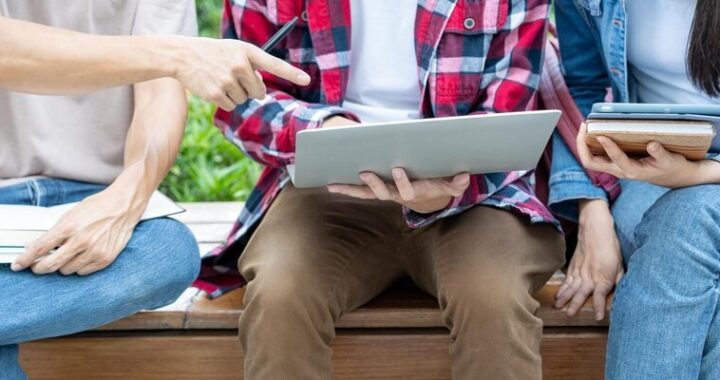 darmowe-szkolenie-dla-rodzic--w--jak-wspiera---dzi-auto-3532